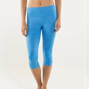 Lululemon In The Flow Crop